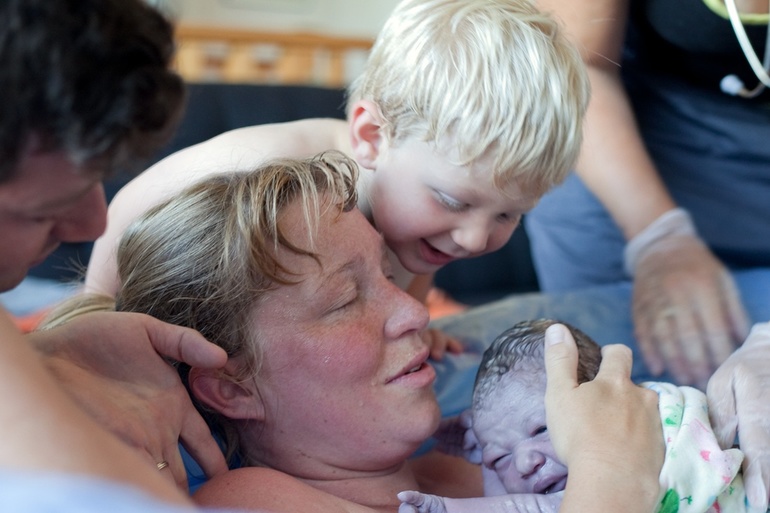 Чудесные фотографии беременности, родов и материнства