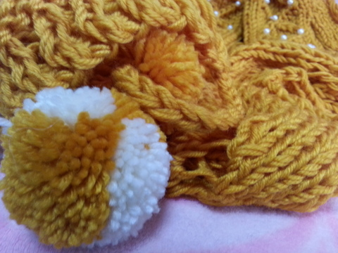 Наша семья свяжет под заказ оригинальные шапки