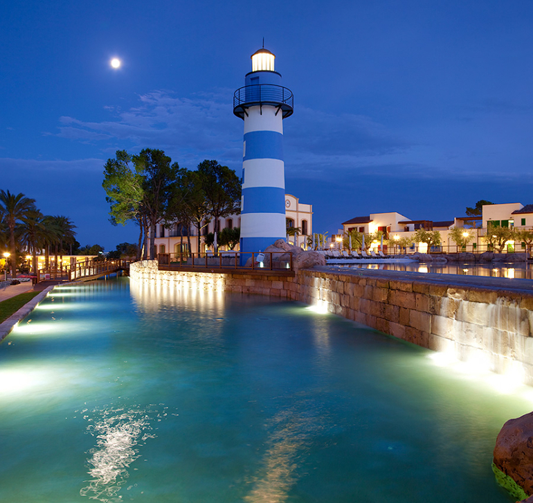 Горящий тур в Испанию! Отличное начало каникул для ваших детей!