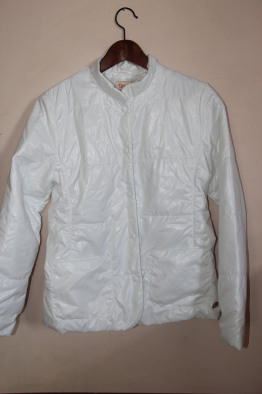 куртки для мамы и дочи 2 г и 16 лет( 44-46)-3000 р- Мск