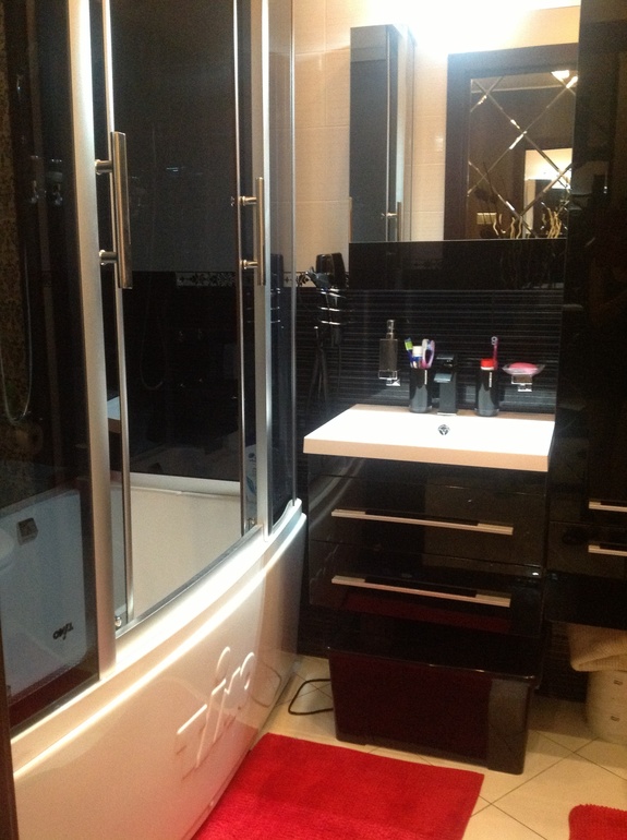 А вот и наше долгожданное новоселье!!))))трехкомнатная квартира в доме серии п 44 т