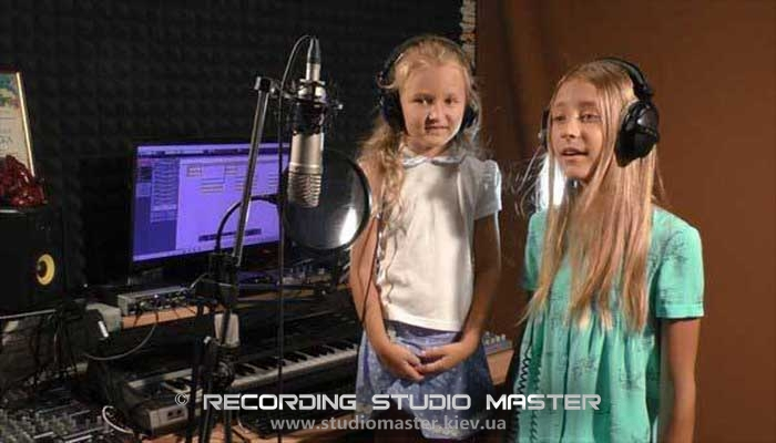 Студия звукозаписи - STUDIO MASTER - www.studiomaster.kiev.ua Запись вокала, запись голоса, обработка вокала, аранжировка, сведение,мастеринг, песня в подарок, подарочный сертификат на запись песни в студии, видео продакшн.