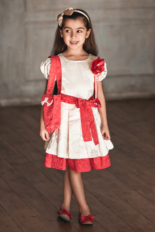 Миша и София