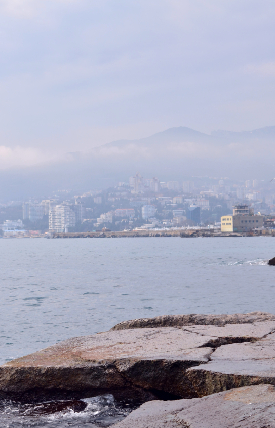 Ялта,набережная,февраль)