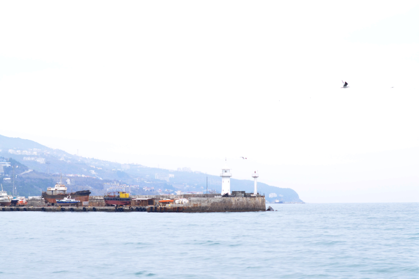 Ялта,набережная,февраль)