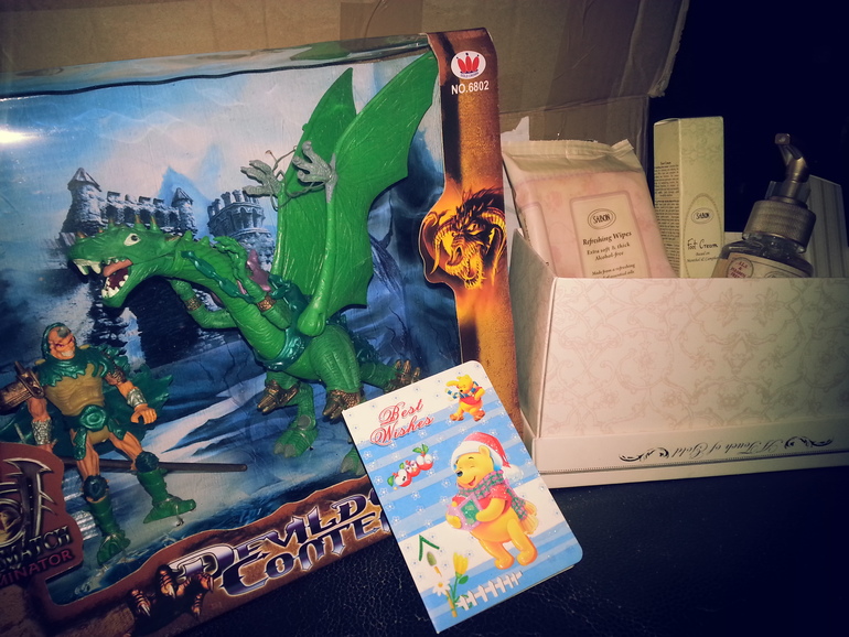 дошла и до нас посылочка)