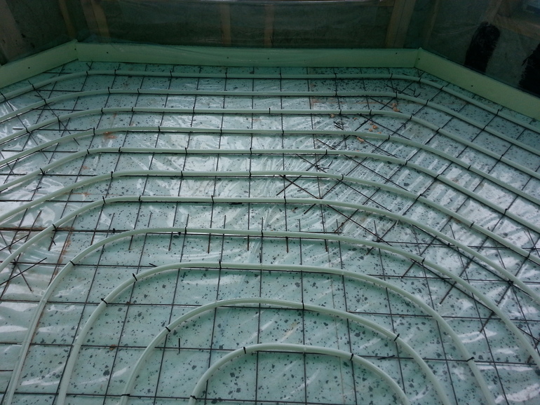 раскидали трубки...)))