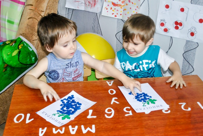 Готовим с детьми. Капкейки с изюмом и орехами.