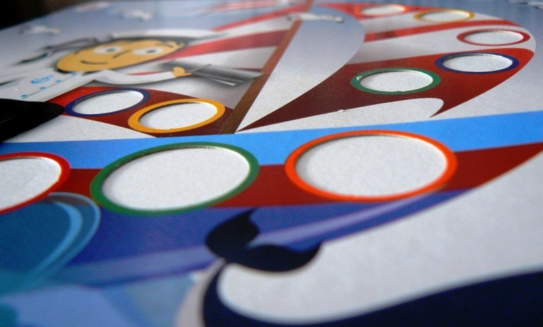 Доска с магнитными камешками