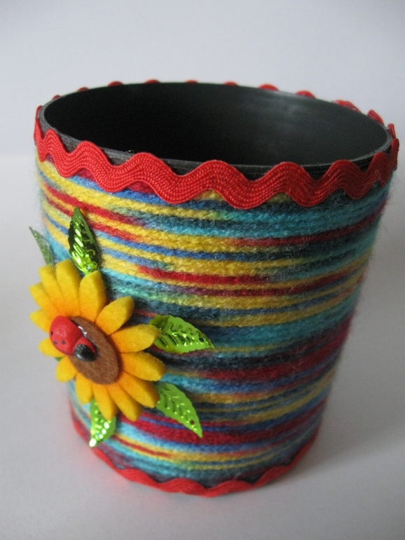 Новенькие стаканчики под карандаши