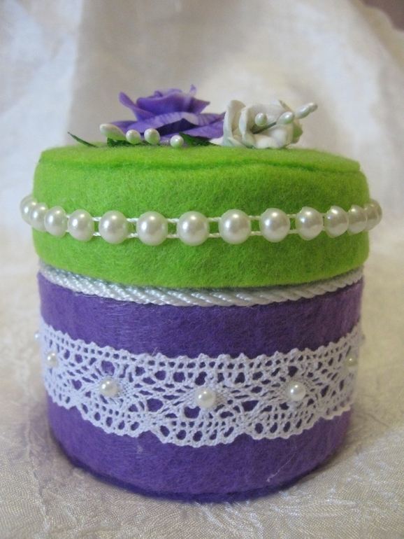 В фиолетово - зеленых тонах