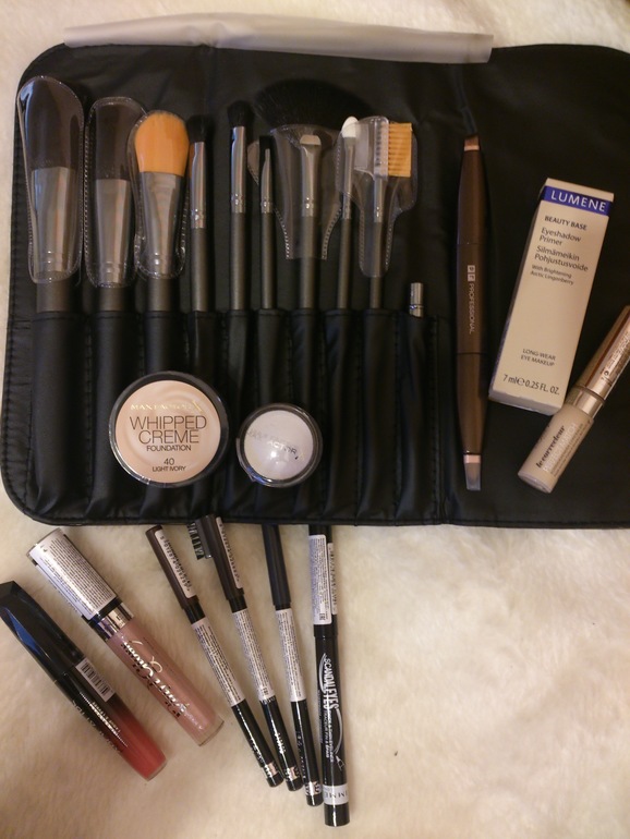 закупилась)