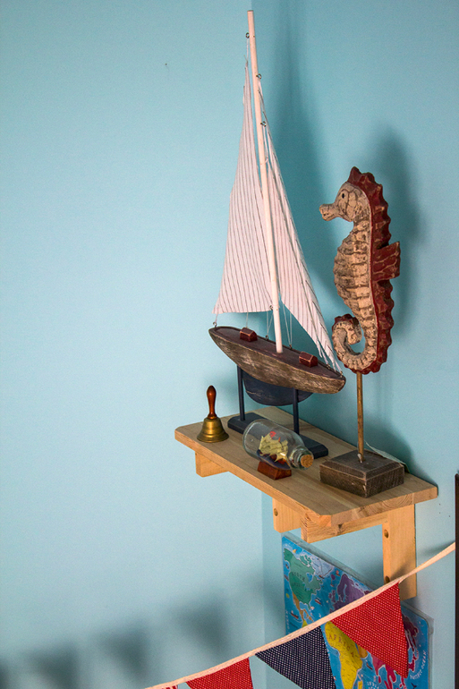 Уголок маленького капитана. Детали