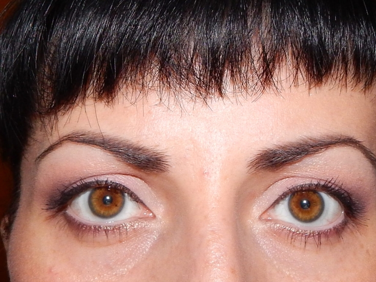 1  макияж  с палеткой Sleek