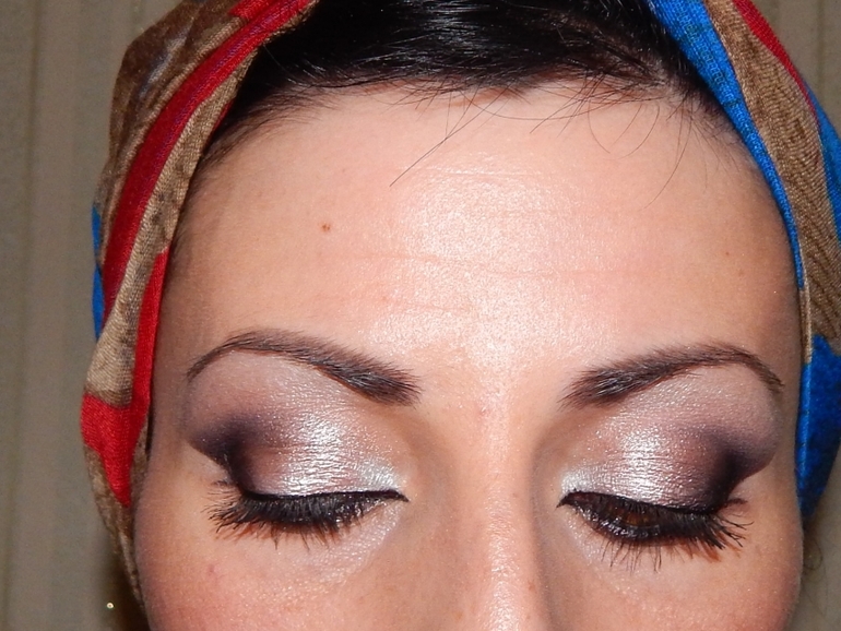 Арабский макияж с палеткой Sleek