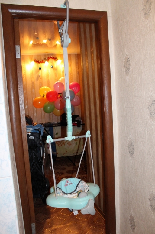 Продаю прыгунки Baby Care голубого цвета, 700р.