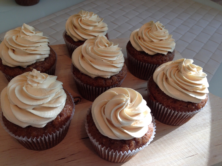 Ореховые капы с карамельным кремом