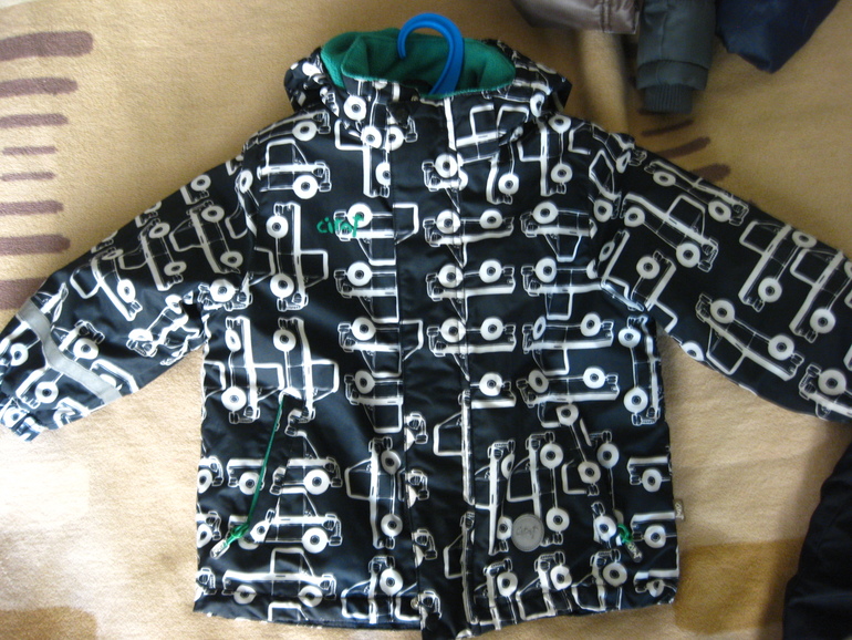 Продам костюм на весну/осень Жираф