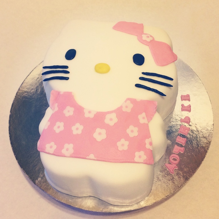 Два детский тортика Мадагаскар и маленькие пони