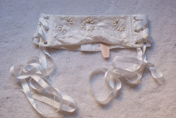 Нижнее бельё и костюмчик от Victoria`s Secret