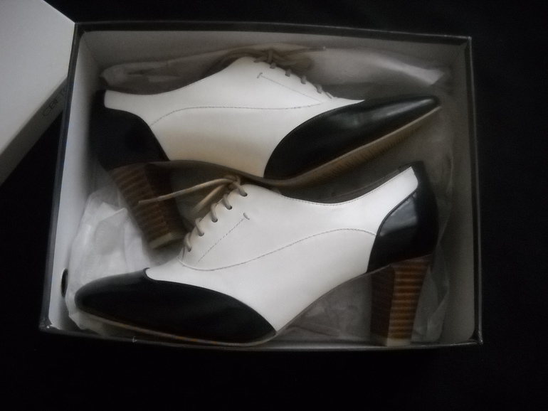 ботиночки на весну светски,качество на высоте!39-40р,2800руб