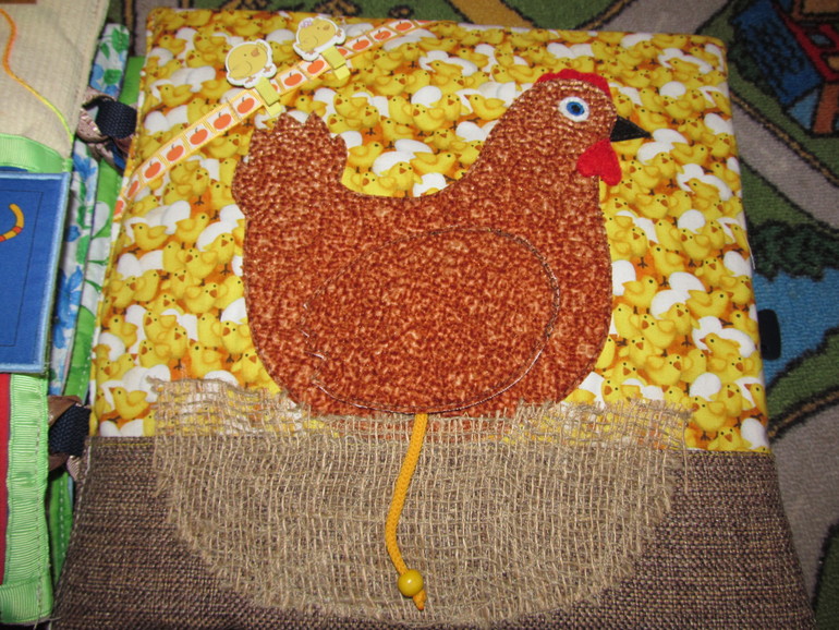 3 развивающие книжки.