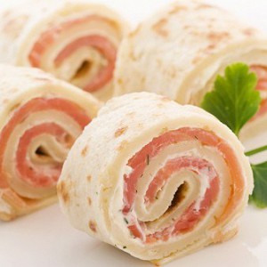 Рулет с семгой в лаваше