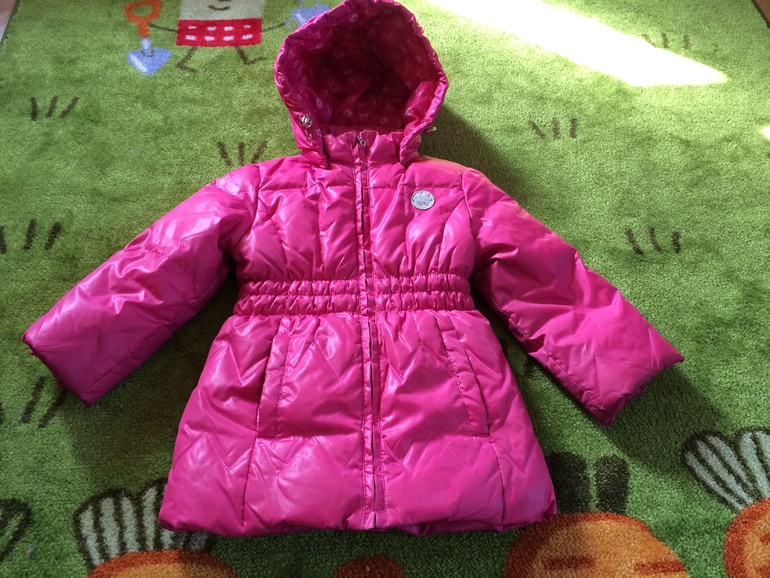 Верхняя одежда на девочку (3 - 5 лет)