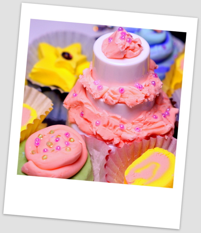 Пластилиновые сладости