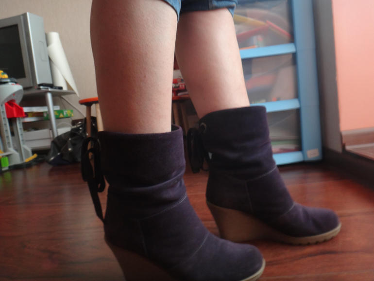 Продаю сапожки Carlo Pazolini 35 разм.