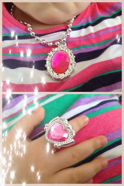 Первые украшения