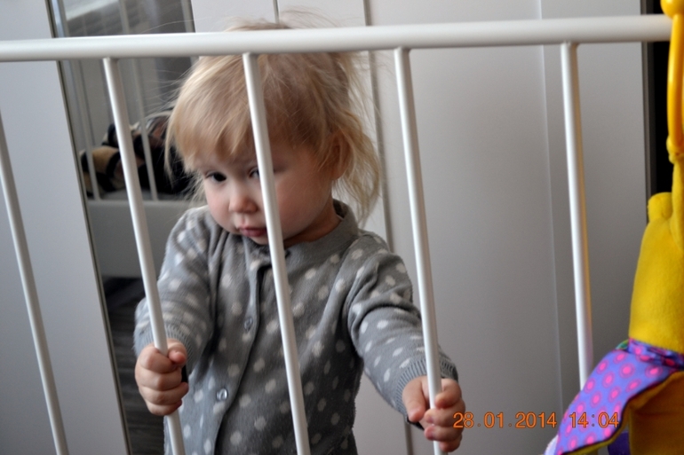 Один день из жизни .Детки-погодки.