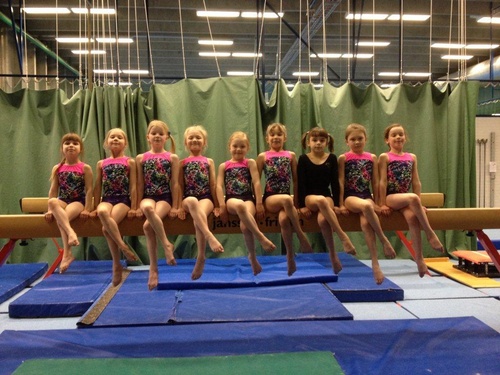 Линда, соревнования