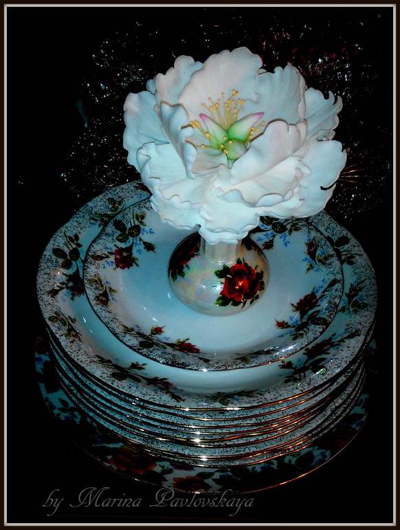 Пион мой первый