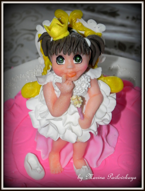 А теперь мастичный тортик доче на 3 года)))