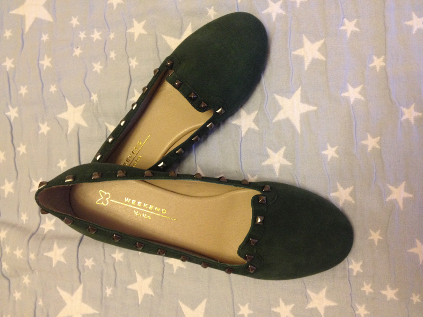 Лоуферы Max Mara Weekend маркировка 39 - реально на 39,5-40р-ры, поэтому и продаю. Оказались великоваты, к огромному сожалению, так как необыкновенно комфртные, качественные и стильные. Заказаны и привезены из Италии. цена 5000р.