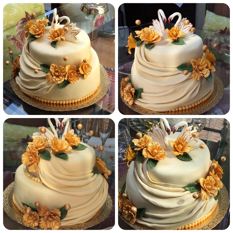 Первый свадебный, первый двухъярусный, первые цветы)))