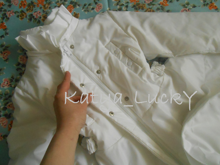 Нежность и романтика для маленькой модницы: демисезонное пальто для девочки