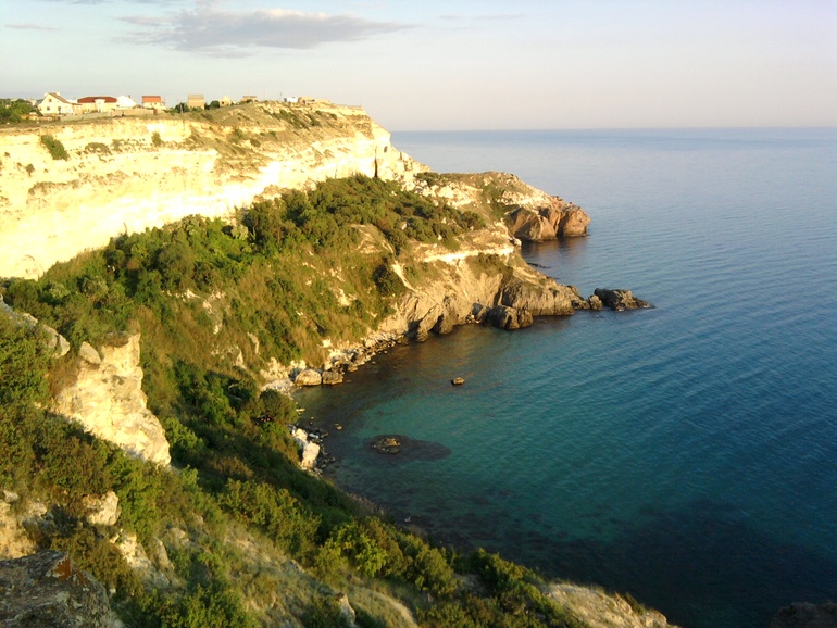 Попросили разместить объявление о частной гостинице в Крыму.