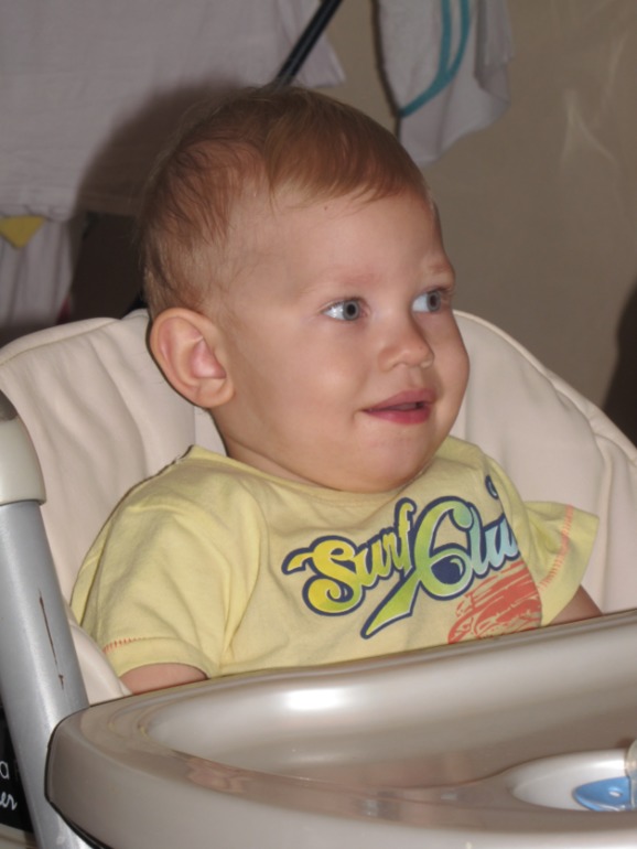 Как блондин, смотрит эмоционально мульты!