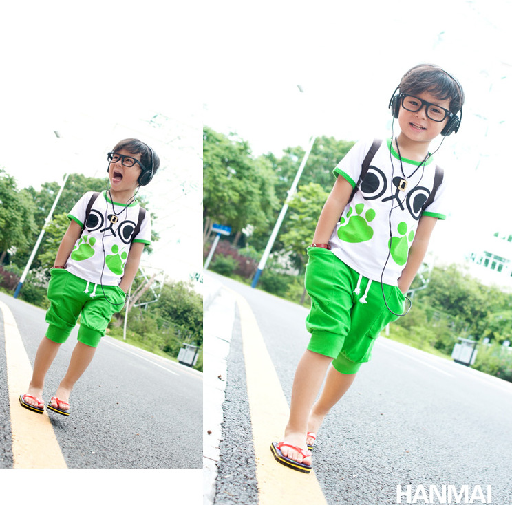 Костюмчик зеленый 290 руб