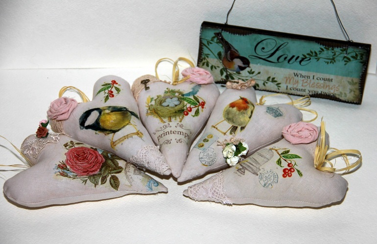 Сердца и розы... и птицы