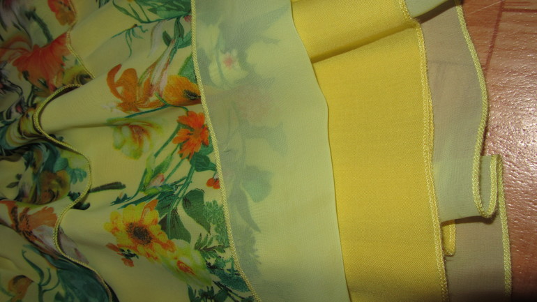 Юбок много не бывает))))