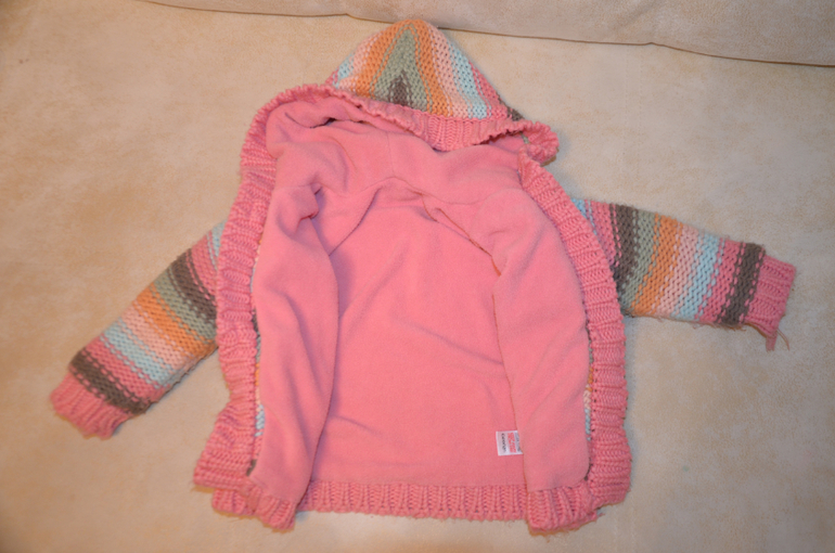 Кофточки на девочку