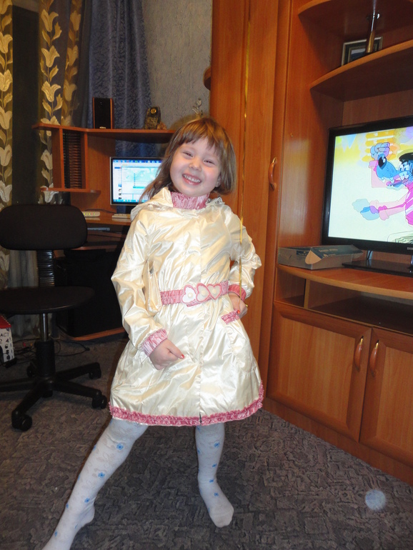 Одежда на девочку р0ст 90-110,почта