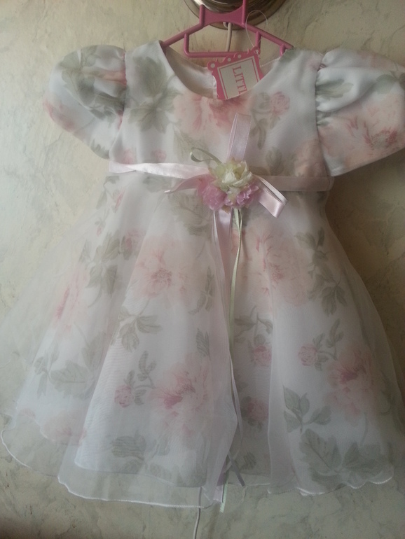 Нарядные платья для девочек: от 4 до 7 л. -от 1300 до 1600 руб.,   от 6 мес до 2 л. — от 650 до 900