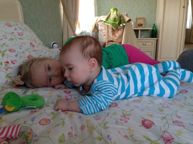 Алиса ревнует