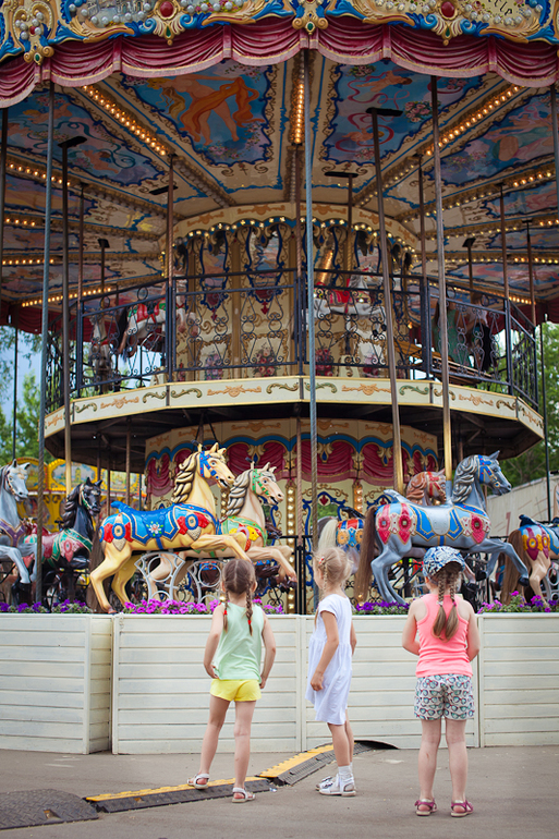 Три Алисы в парке Горького