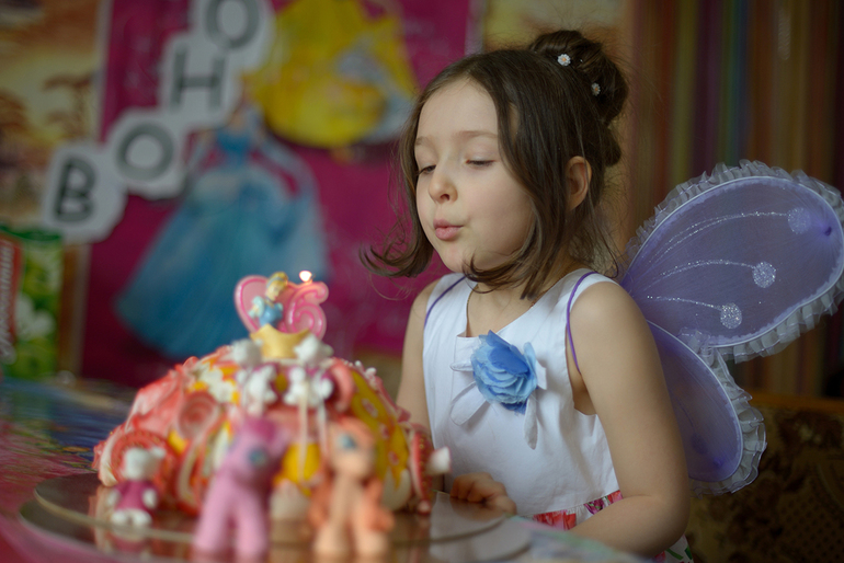 Нашей принцессе 6!