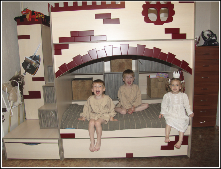 Кроватка-Замок.